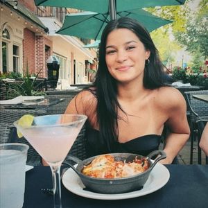 Meet your Posher, Emm